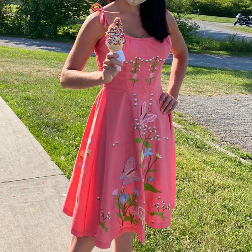 Vintage pink dress with embroidery